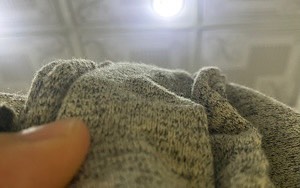 Phương pháp kiểm tra bề mặt vải có bị xù lông không ?